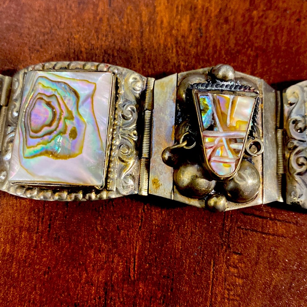 Aztec silver bracelet - Picture 3 of 6